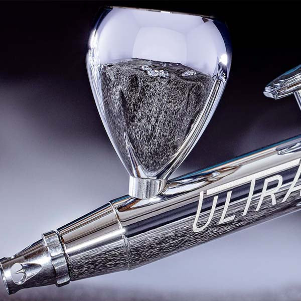 120231 Ultra 2024 Airbrush by Harder & Steenbeck with modular 0.45mm head set for precision artistry.