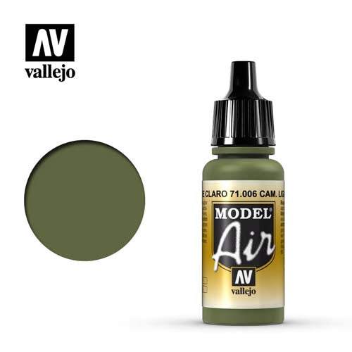 Vallejo Model Air Light Green Chromate bottle and swatch showing matte airbrush paint for model painting.