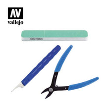 Vallejo Plastic Model Preparation Tool Kit with precision cutters, tweezers, and sanding tool for detailed plastic modeling.